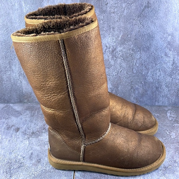 Ugg Classic Boot Rare Bronze Size 6 Leather Sherpa - Picture 9 of 9